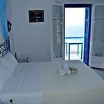 Hotel Psaravolada Milos 3*