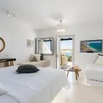 Hotel Psaravolada Milos