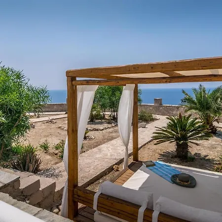 Psaravolada Milos 3* Agia Kiriaki Beach (Milos)
