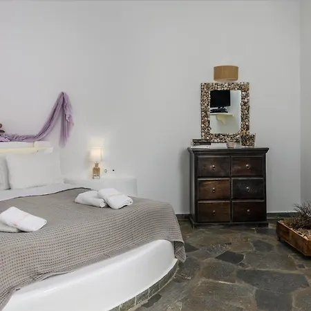 Hotel Psaravolada Milos