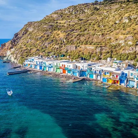 Hotel Psaravolada Milos