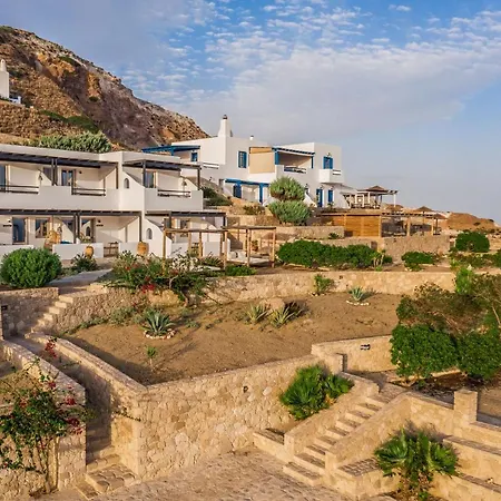 Psaravolada Milos Hotel