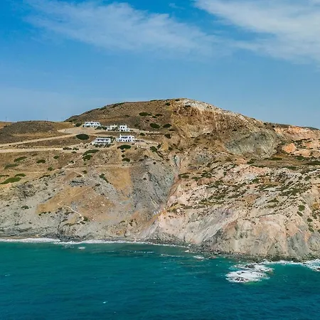 فندق Psaravolada Milos 3*