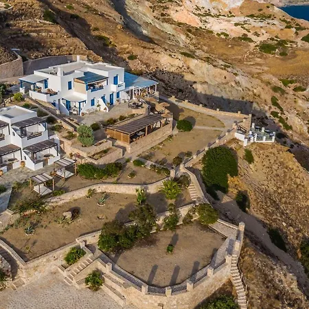 Psaravolada Milos 3*