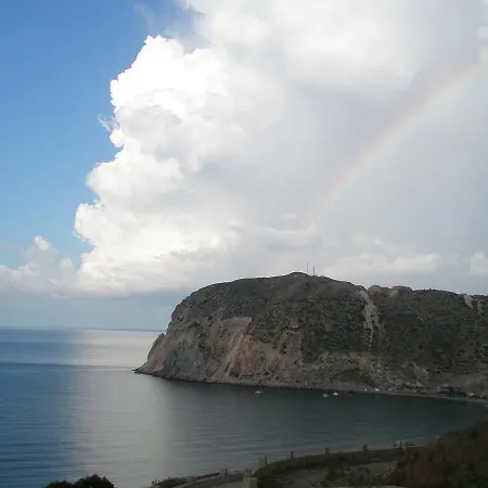 Psaravolada Milos 3* Agia Kiriaki Beach (Milos)