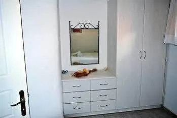 Hotel Psaravolada Milos 3*