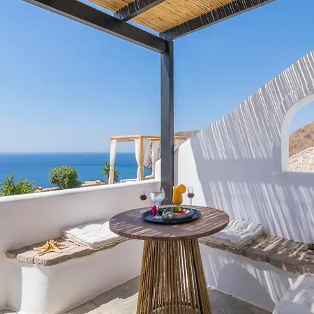 Psaravolada Milos Hotel