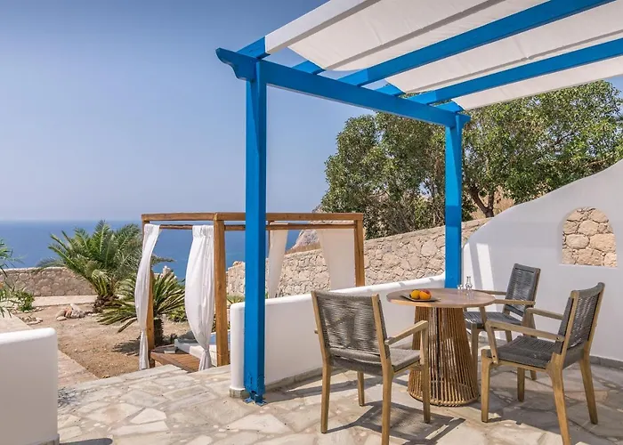 Psaravolada Milos Hotel 3*