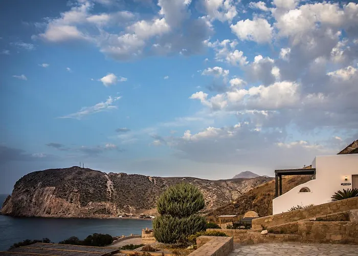 Psaravolada Milos Hotel Agia Kiriaki Beach (Milos)