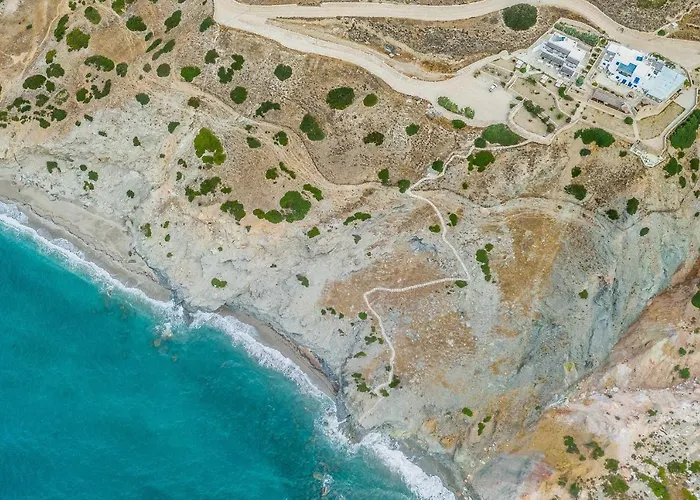 Psaravolada Milos Hotel