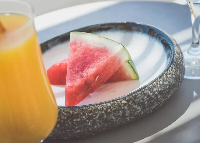 Hotel Psaravolada Milos 3*