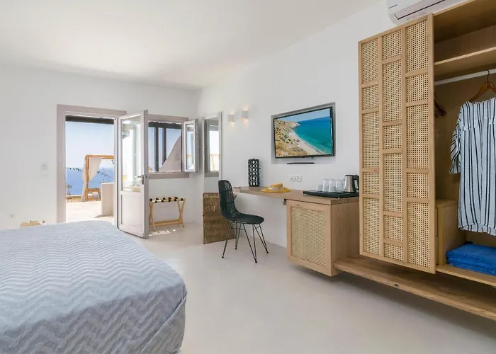 Psaravolada Milos 3* Agia Kiriaki Beach (Milos)