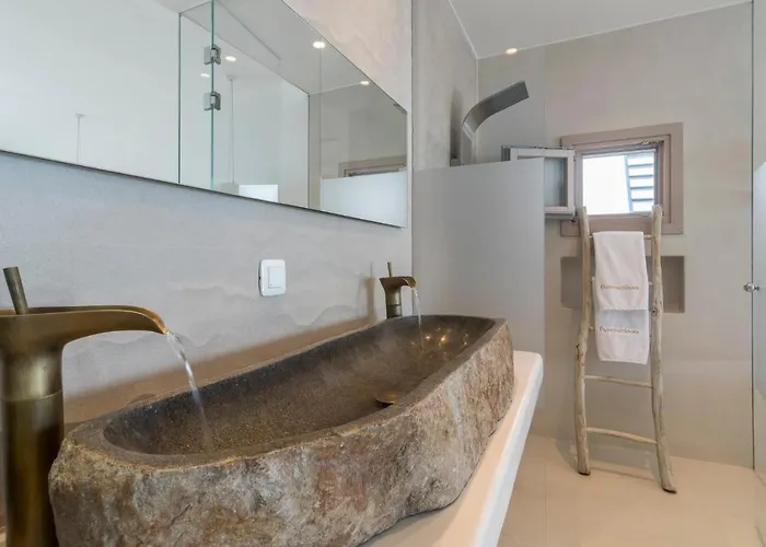 Psaravolada Milos Hotel Agia Kiriaki Beach (Milos)