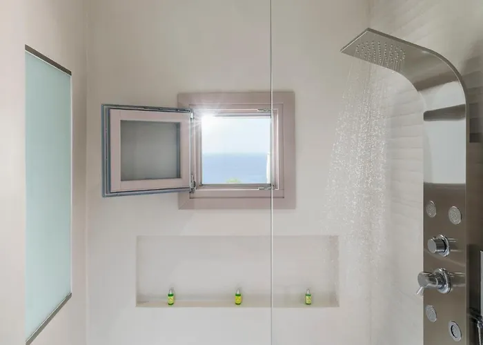 Psaravolada Milos 3*